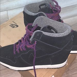 Pre owned WMNS DUNK SKY HI